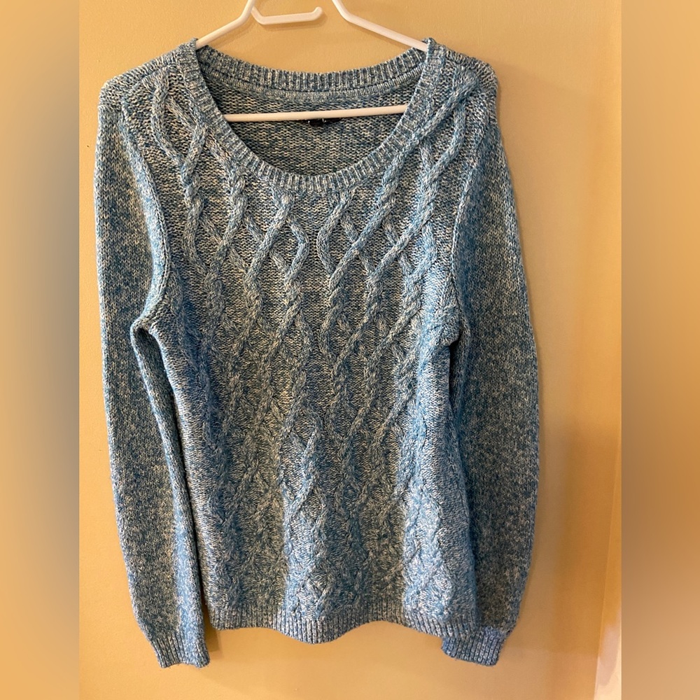 Tommy Hilfiger turquoise crew neck/cable knit sweater - size medium